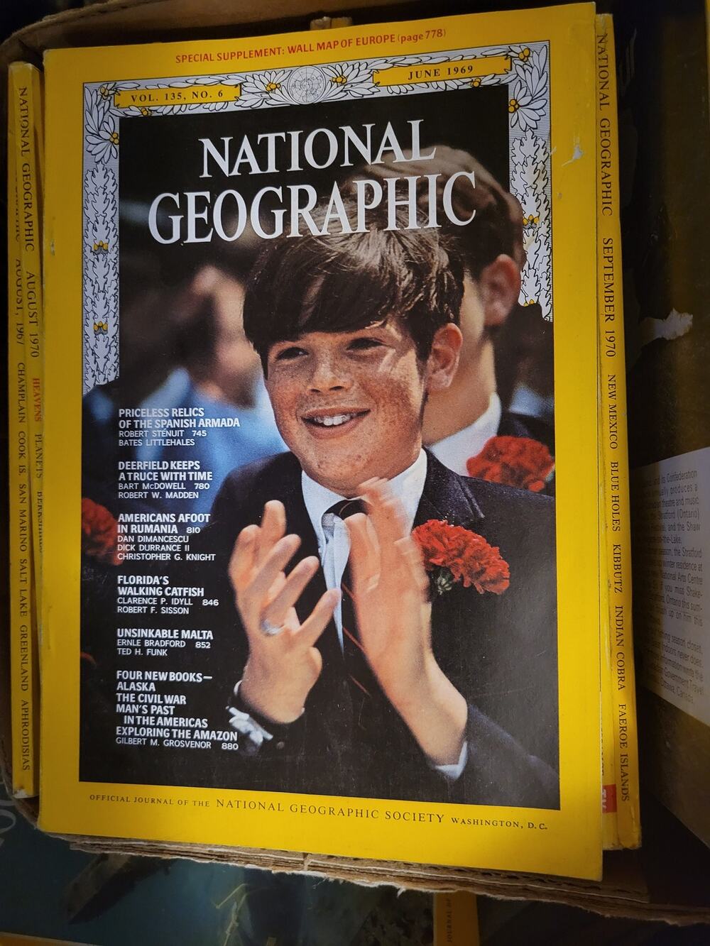 National geographic june 1969 vol 135 no. 6